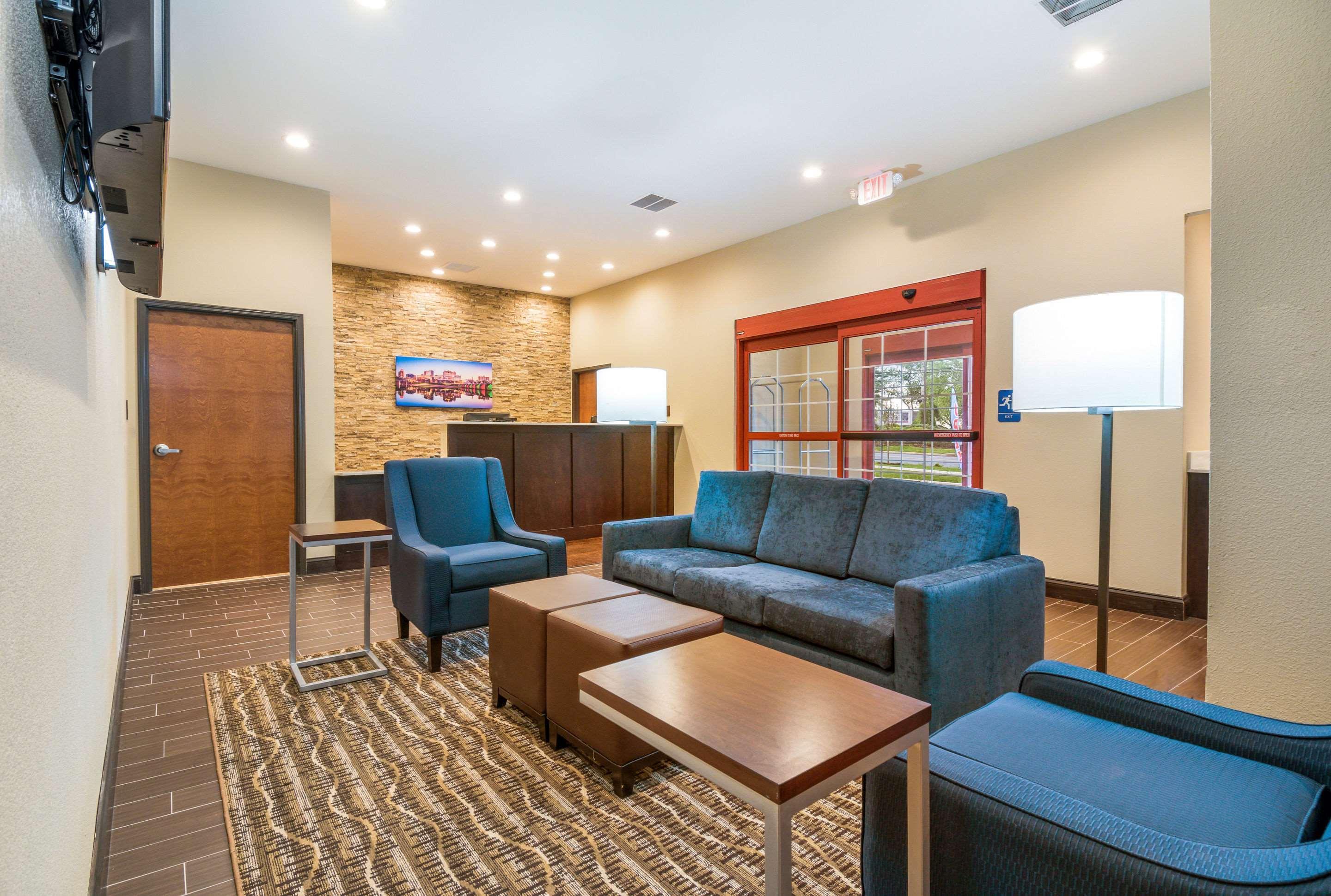 Comfort Inn & Suites Harrisburg - Hershey West Extérieur photo