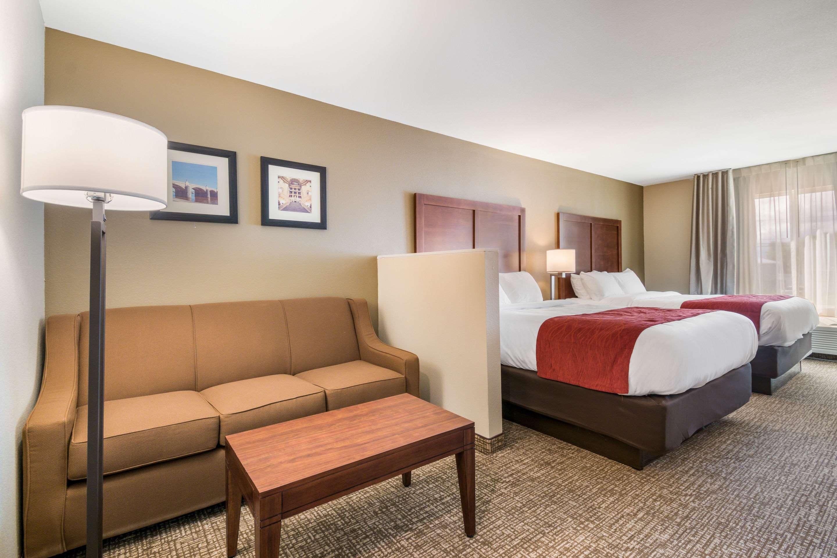 Comfort Inn & Suites Harrisburg - Hershey West Extérieur photo