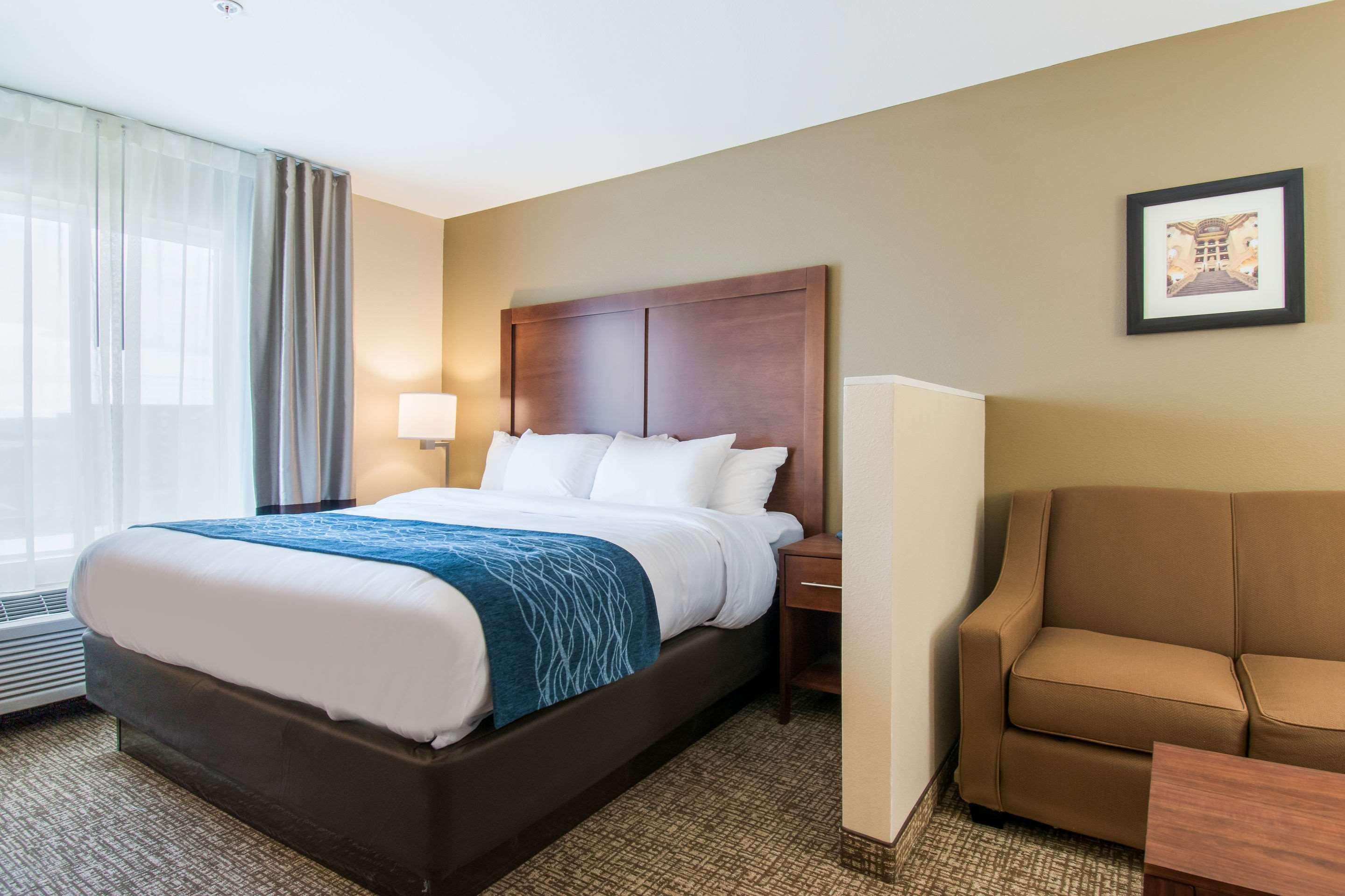 Comfort Inn & Suites Harrisburg - Hershey West Extérieur photo