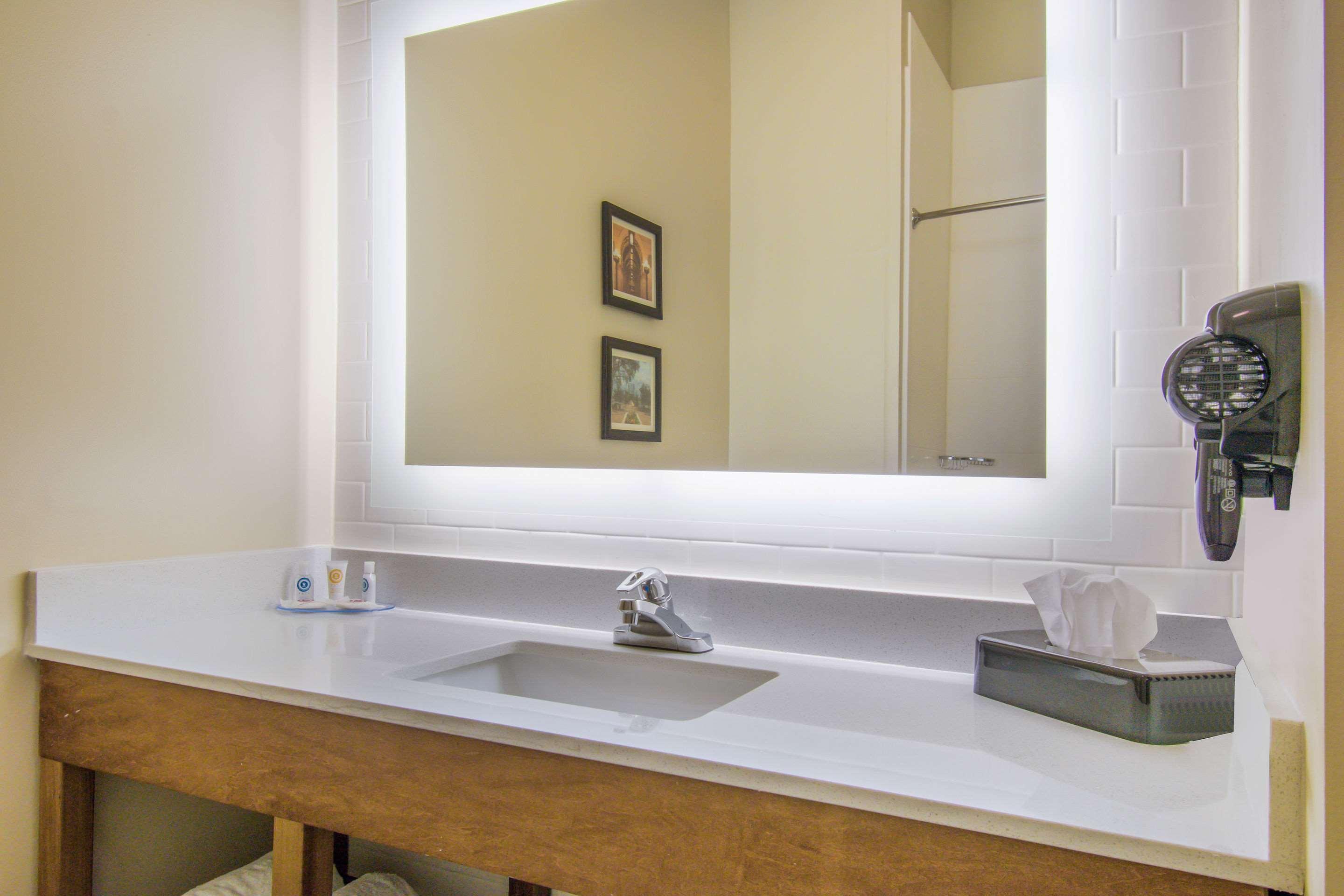 Comfort Inn & Suites Harrisburg - Hershey West Extérieur photo